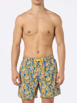 Costume da bagno da uomo in tessuto leggero Lighting Micro Fantasy con stampa della famiglia The Simpsons | EDIZIONE SPECIALE I SIMPSON