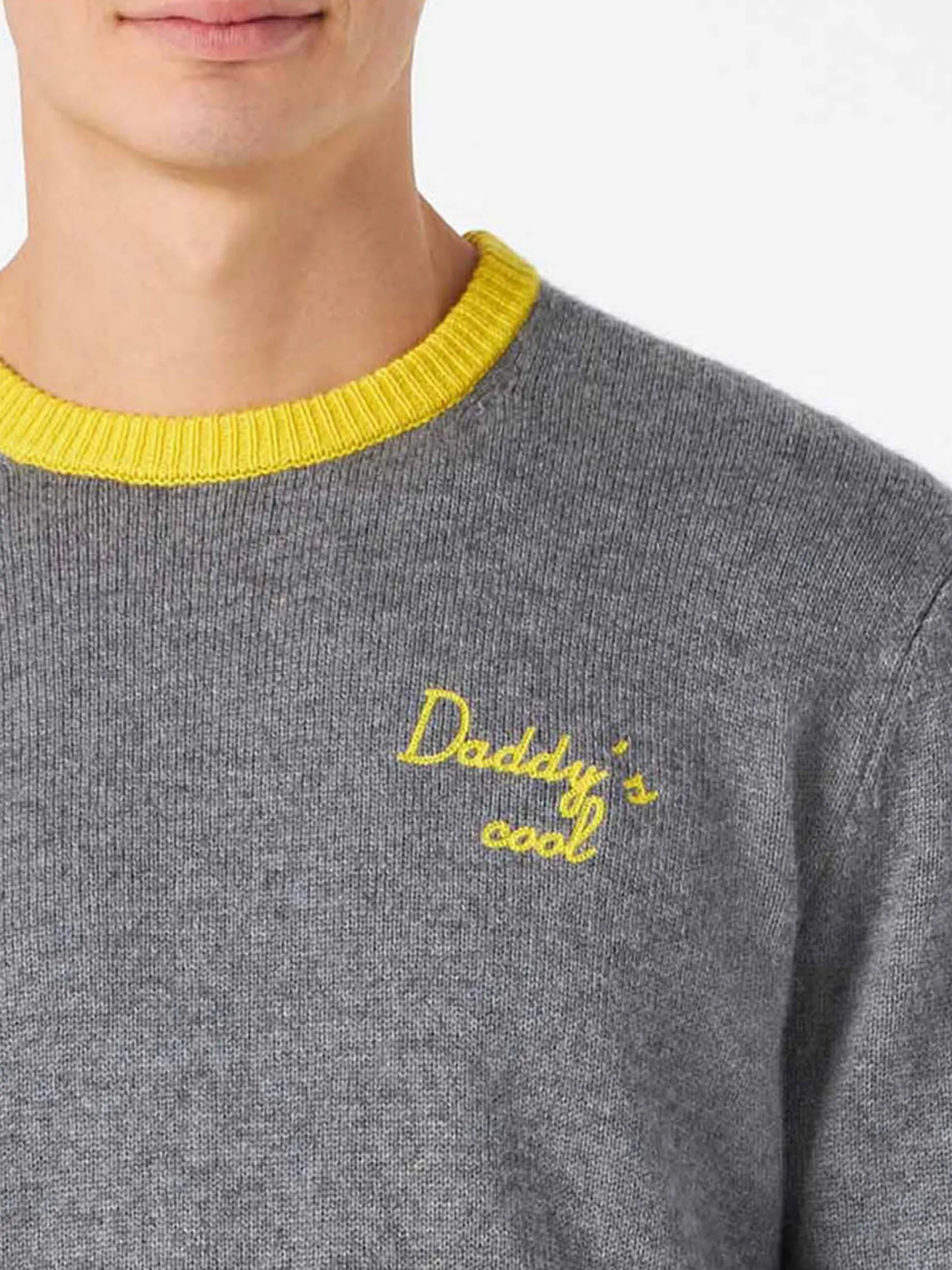 Maglia da uomo grigia con ricamo Daddy's cool